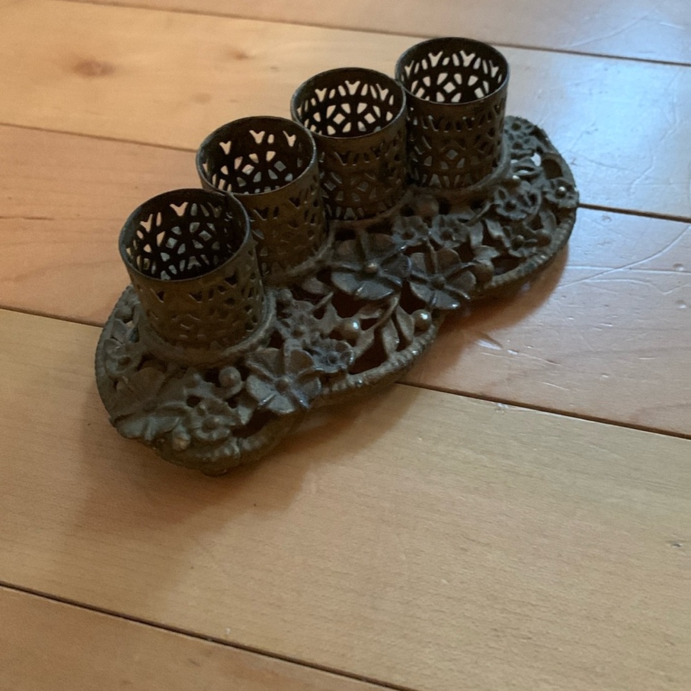Bronze vintage lipstick holder